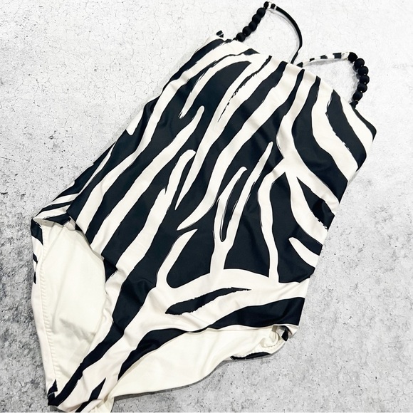 Boston Proper Milonga Zebra Over The Shoulder One Piece Swimsuit Sz Medium - Picture 2 of 10
